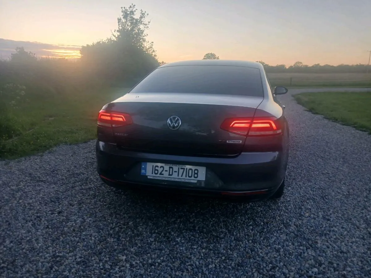 VOLKSWAGEN PASSAT EXCELLENT CONDITION - Image 4