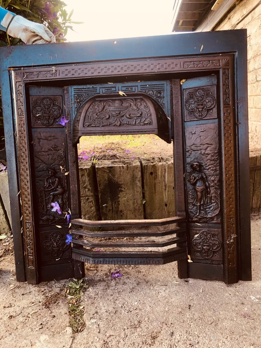 Beautiful Cast iron fireplace surround - Image 1