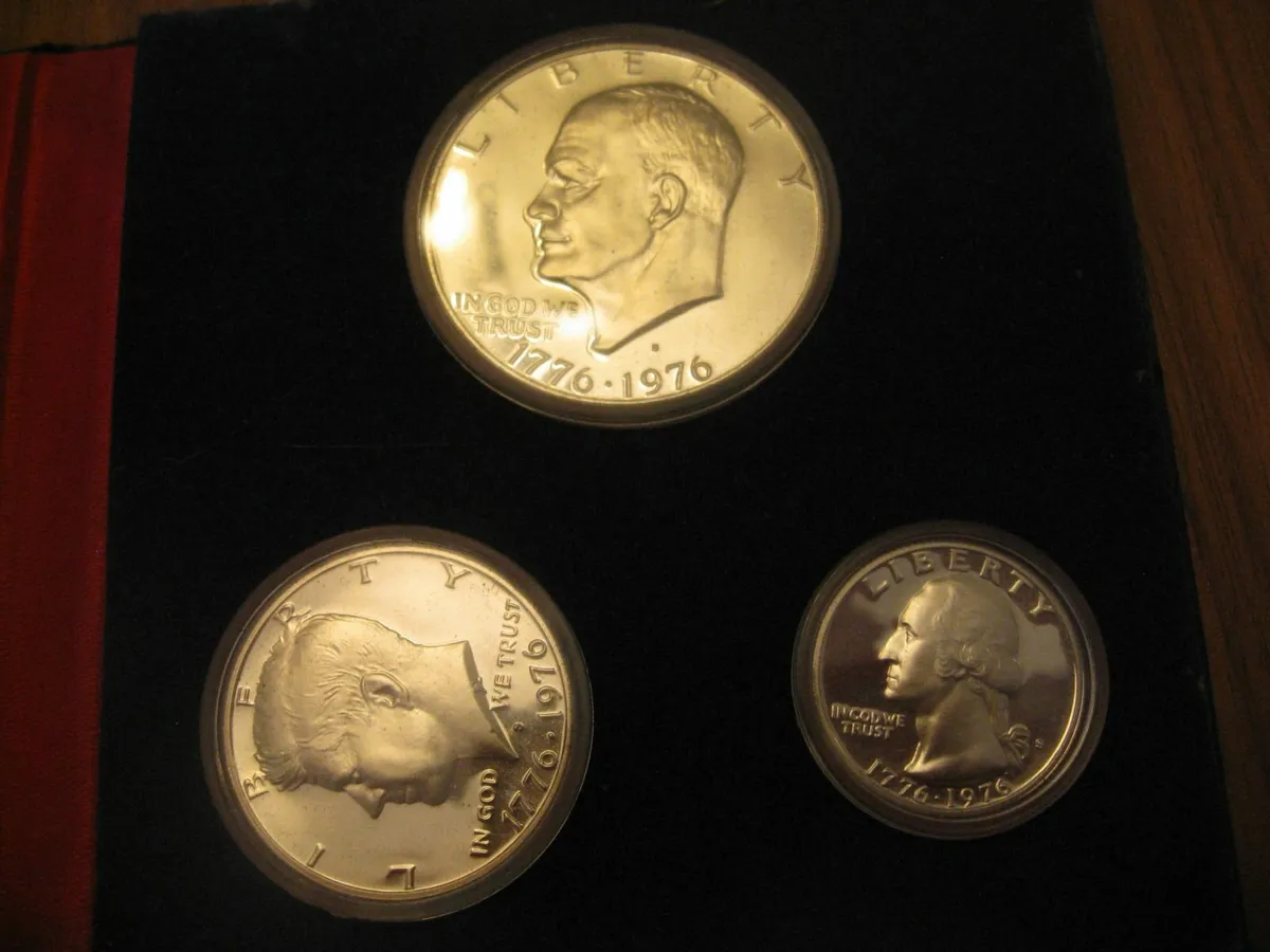 1976 US Mint Bicentennial 40% Silver Proof Set - Image 2