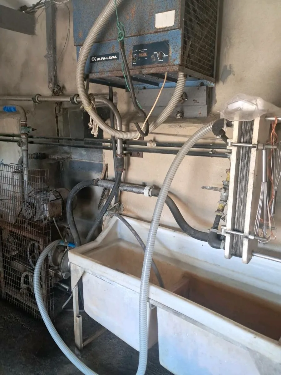 Milking parlour - Image 4