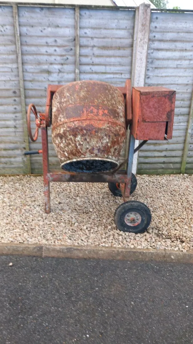 Belle cement mixer - Image 1