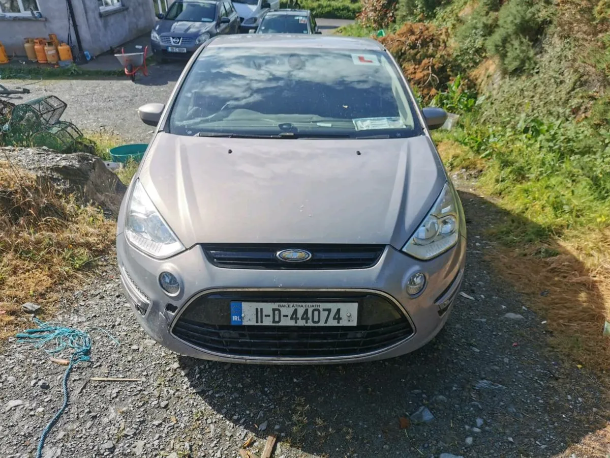 Car - Image 2