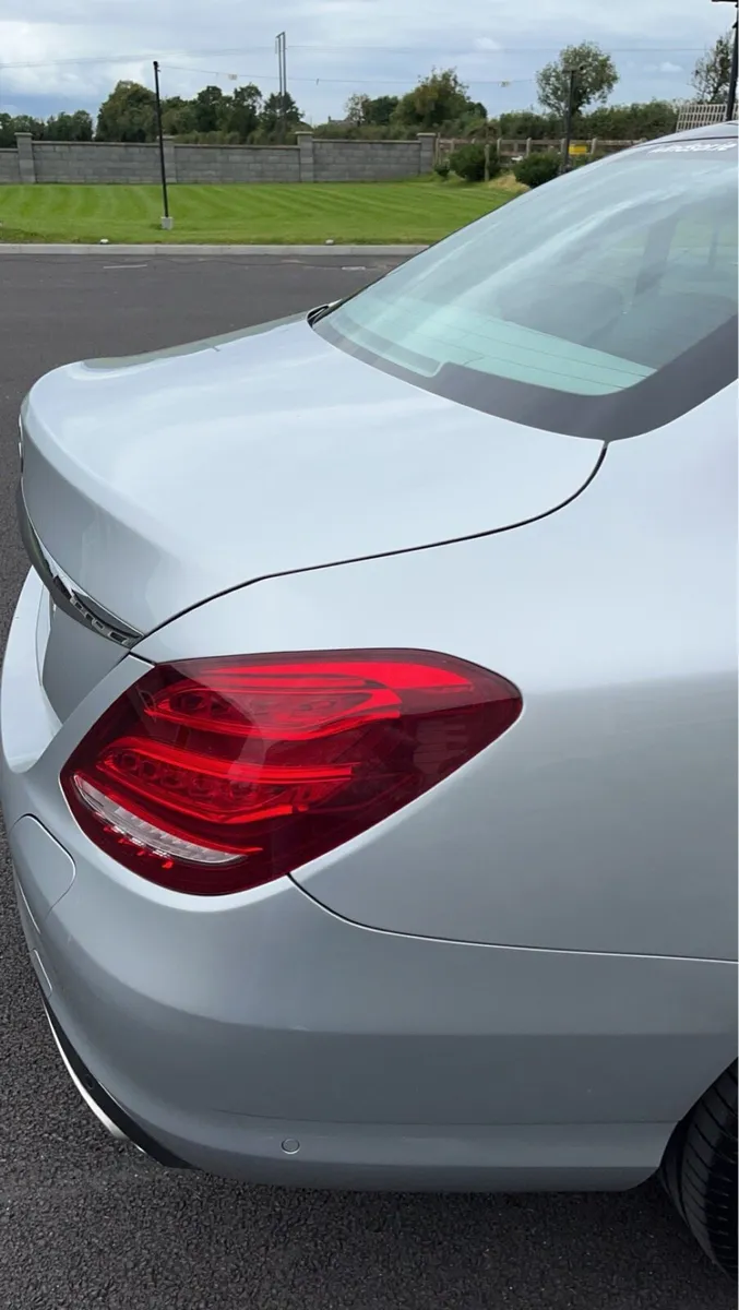 Mercedes c350e premium plus - Image 3