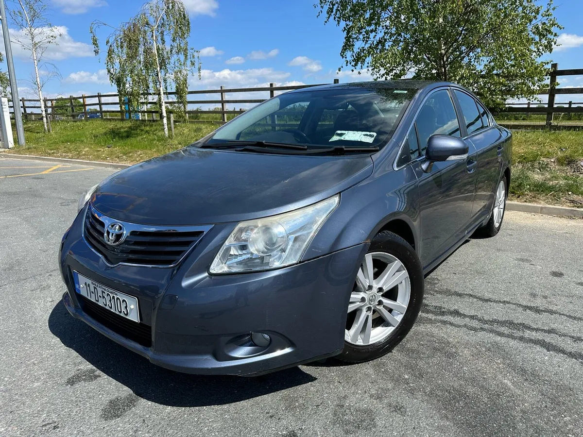 Toyota Avensis High Spec Automatic €1450 - Image 2