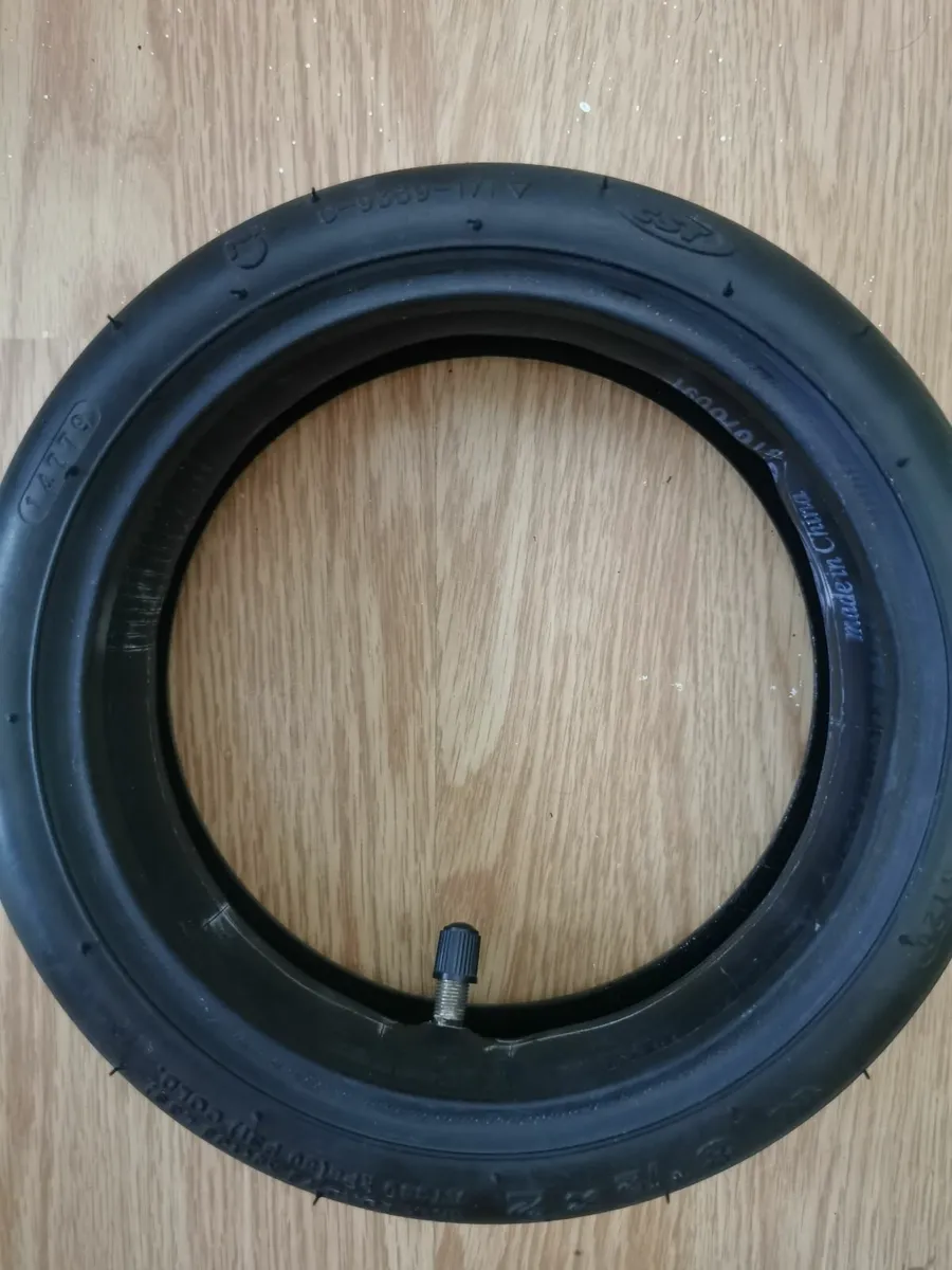 Brand New Original tire+tube set 8.5inch - Image 3