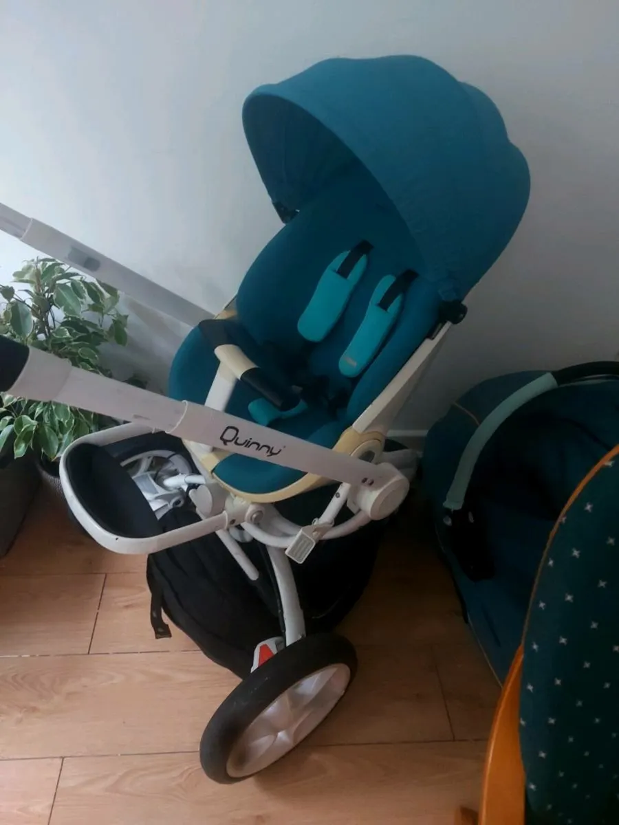 Quinny moodd travel system - Image 2