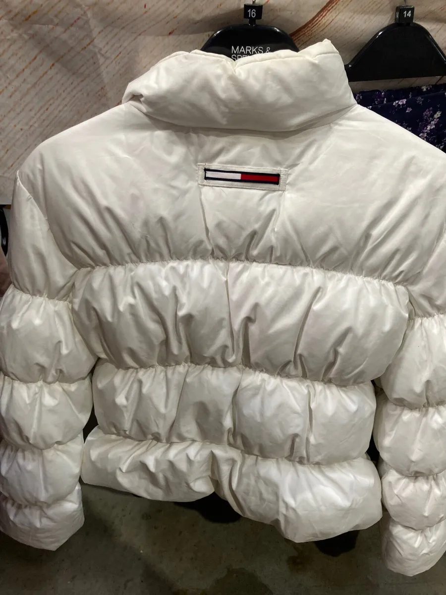 Tommy Hilfiger ladies Puffer jacket - Image 1