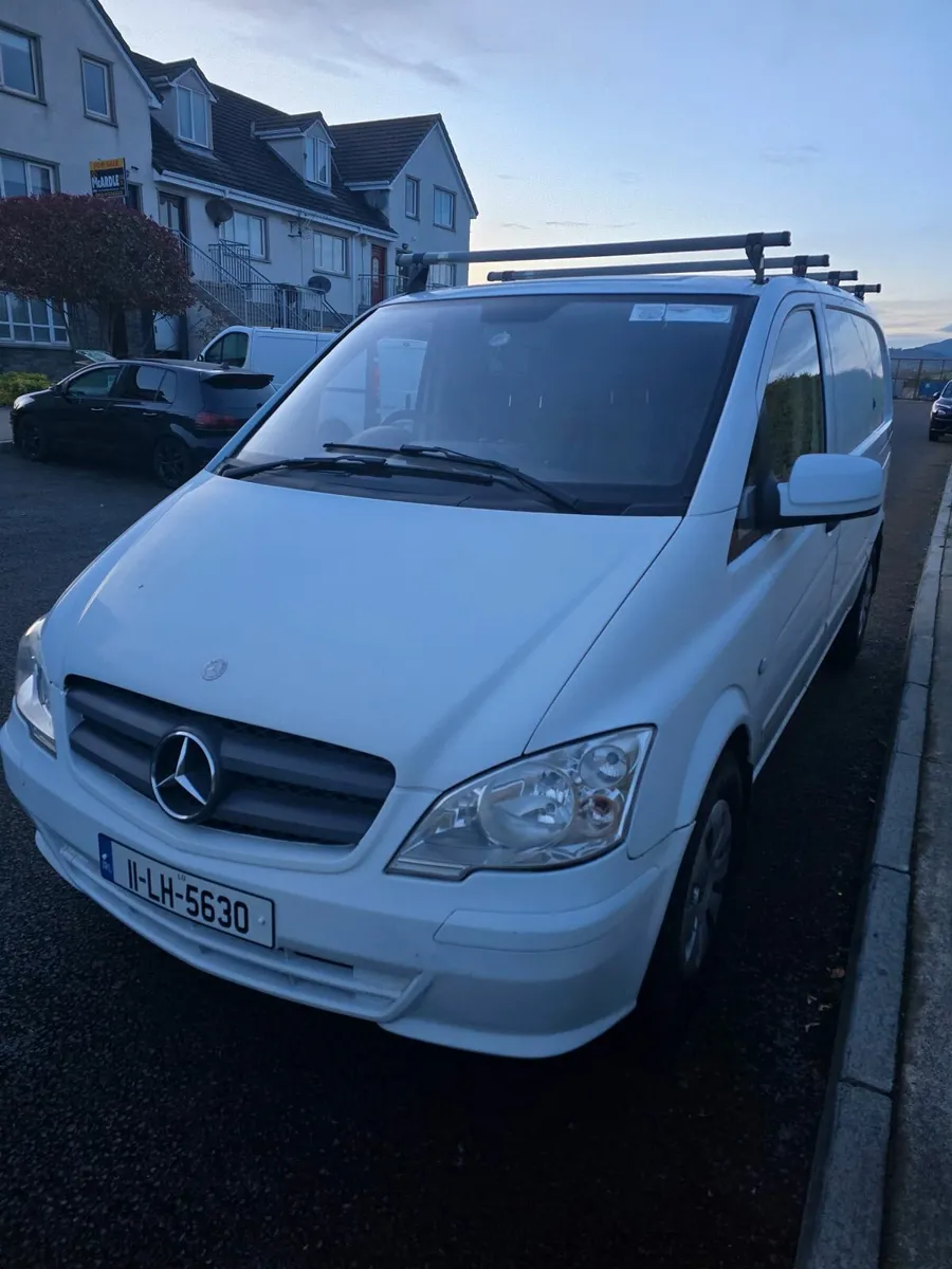 Mercedes-Benz V-Class 2011 - Image 3
