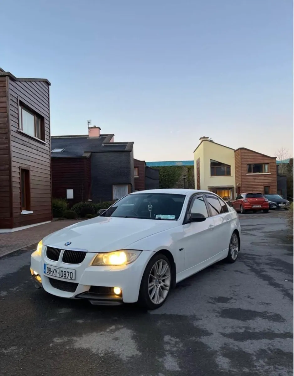 Bmw320d - Image 1