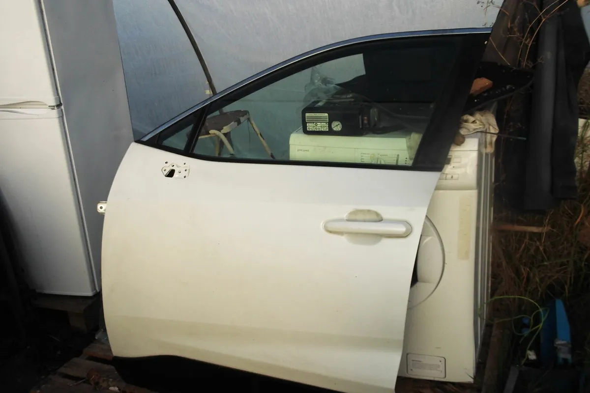 toyota rav 4 door