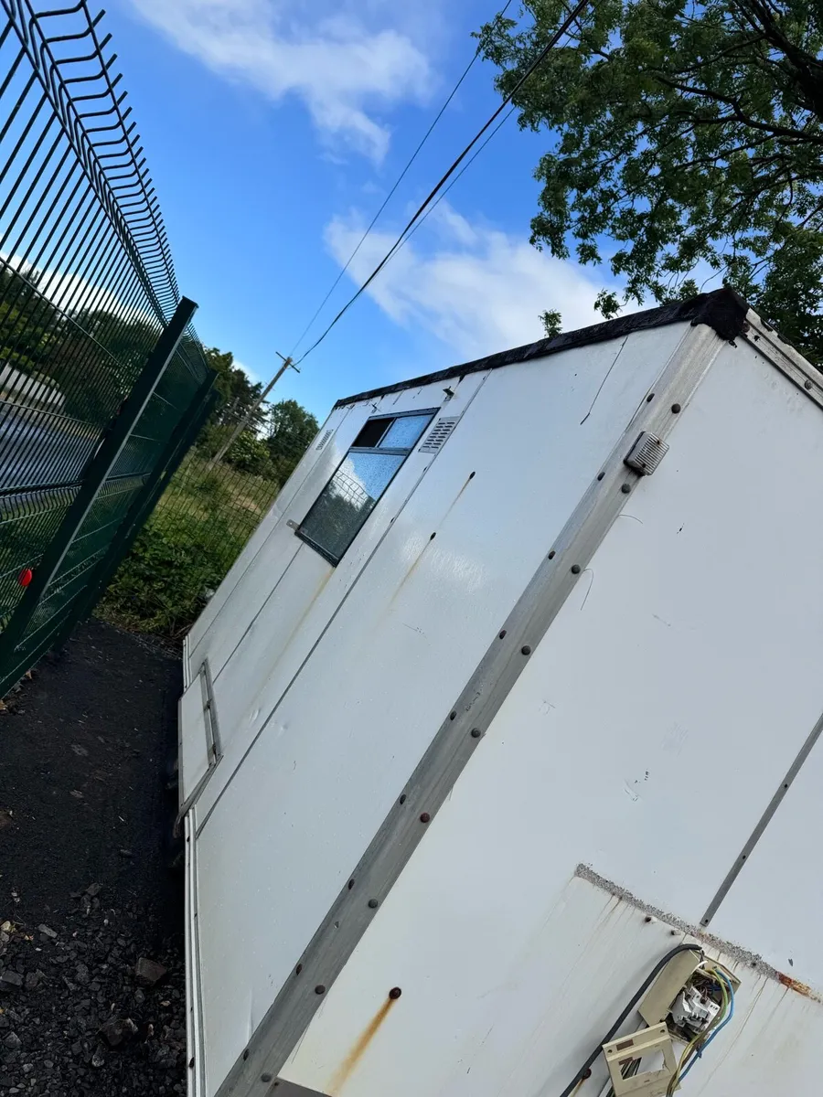 Canteen/office trailer - Image 3
