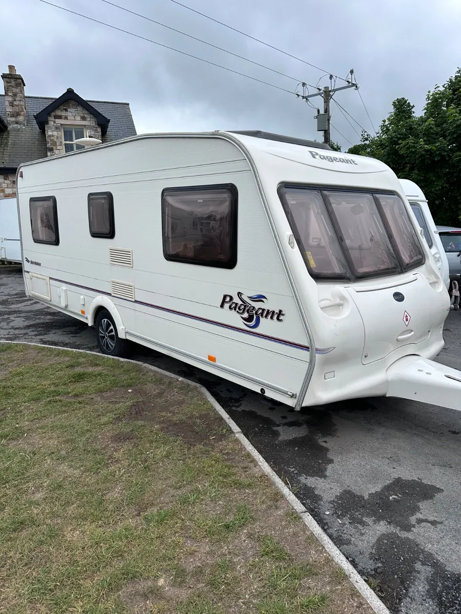 ✨BAILEY PAGEANT 4 BERTH FIXED BED ✨ - Image 1
