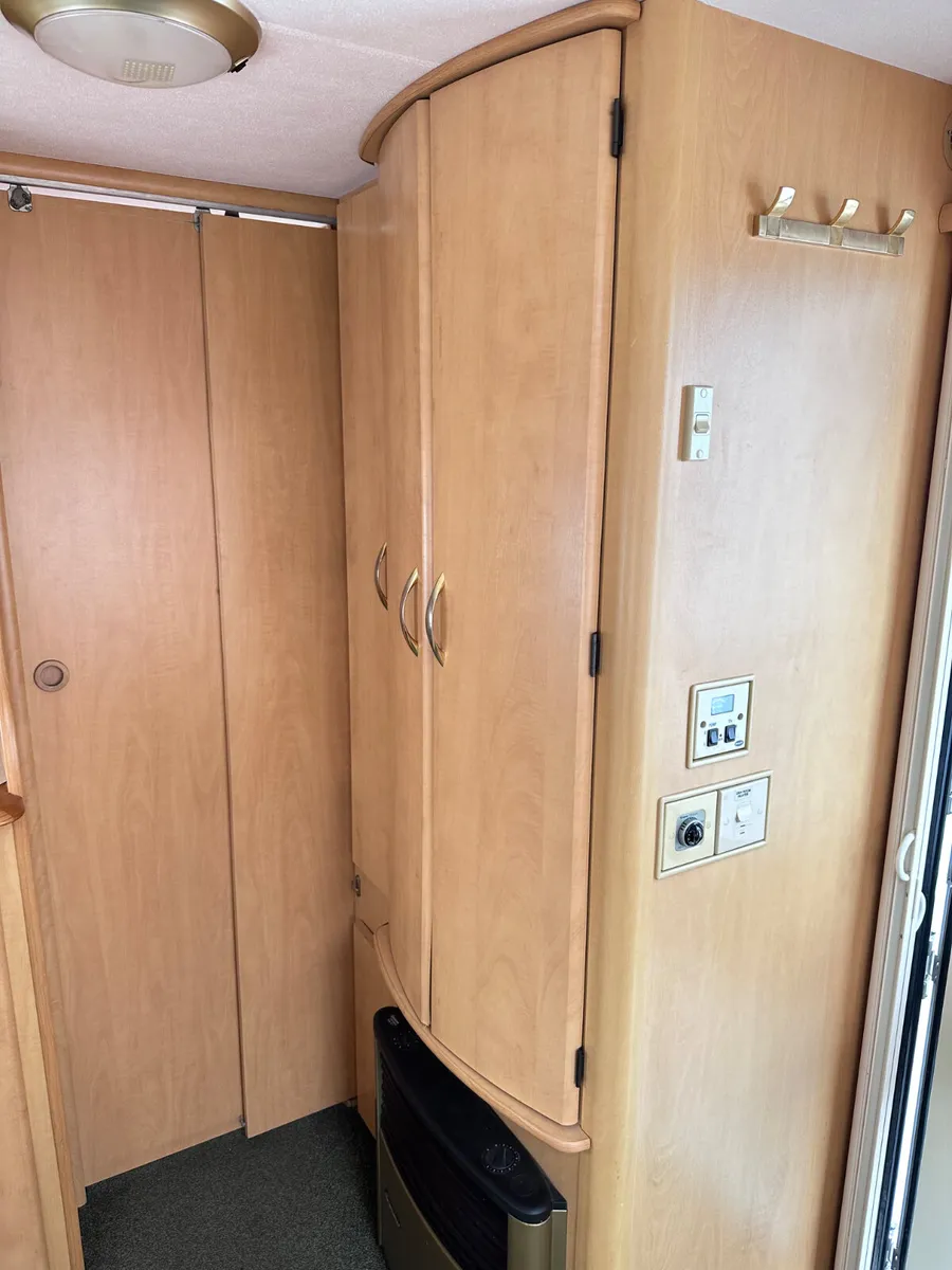 ✨BAILEY PAGEANT 4 BERTH FIXED BED ✨ - Image 4