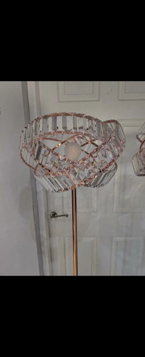 2 floor lamps - Image 1