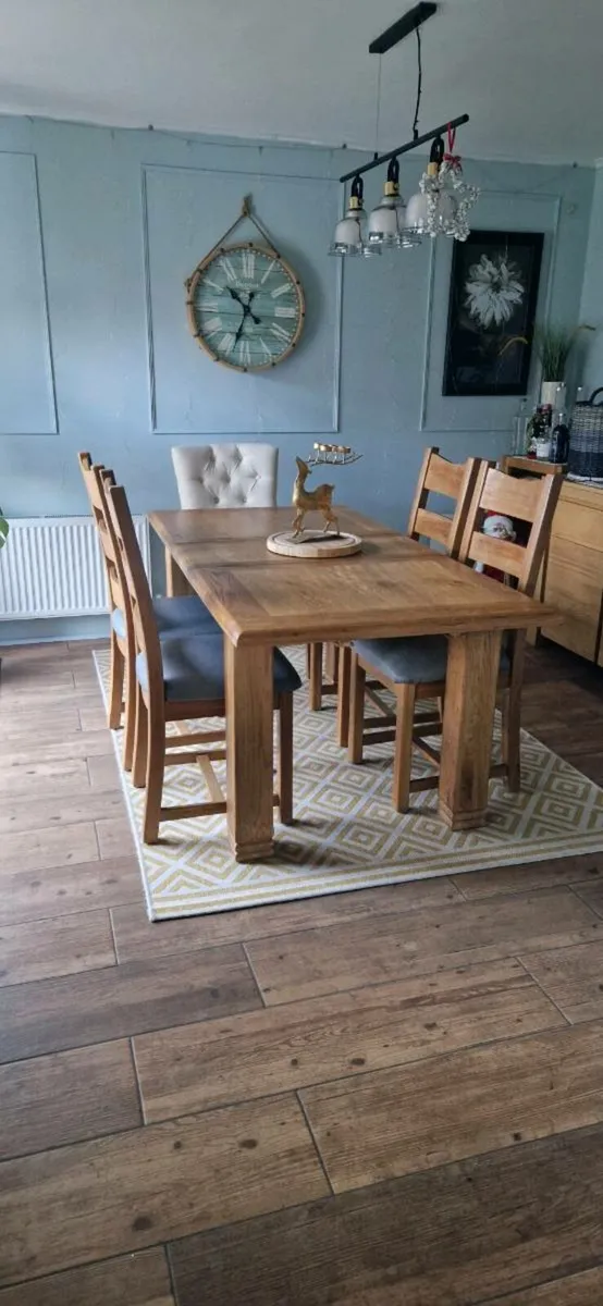Oak Dining table - Image 1