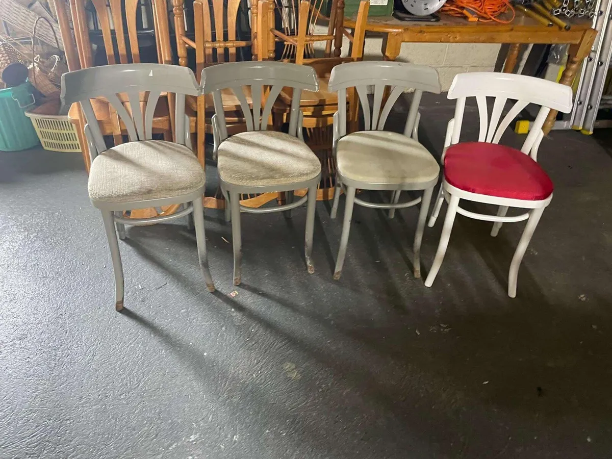 4 kitchen chairs - Image 4