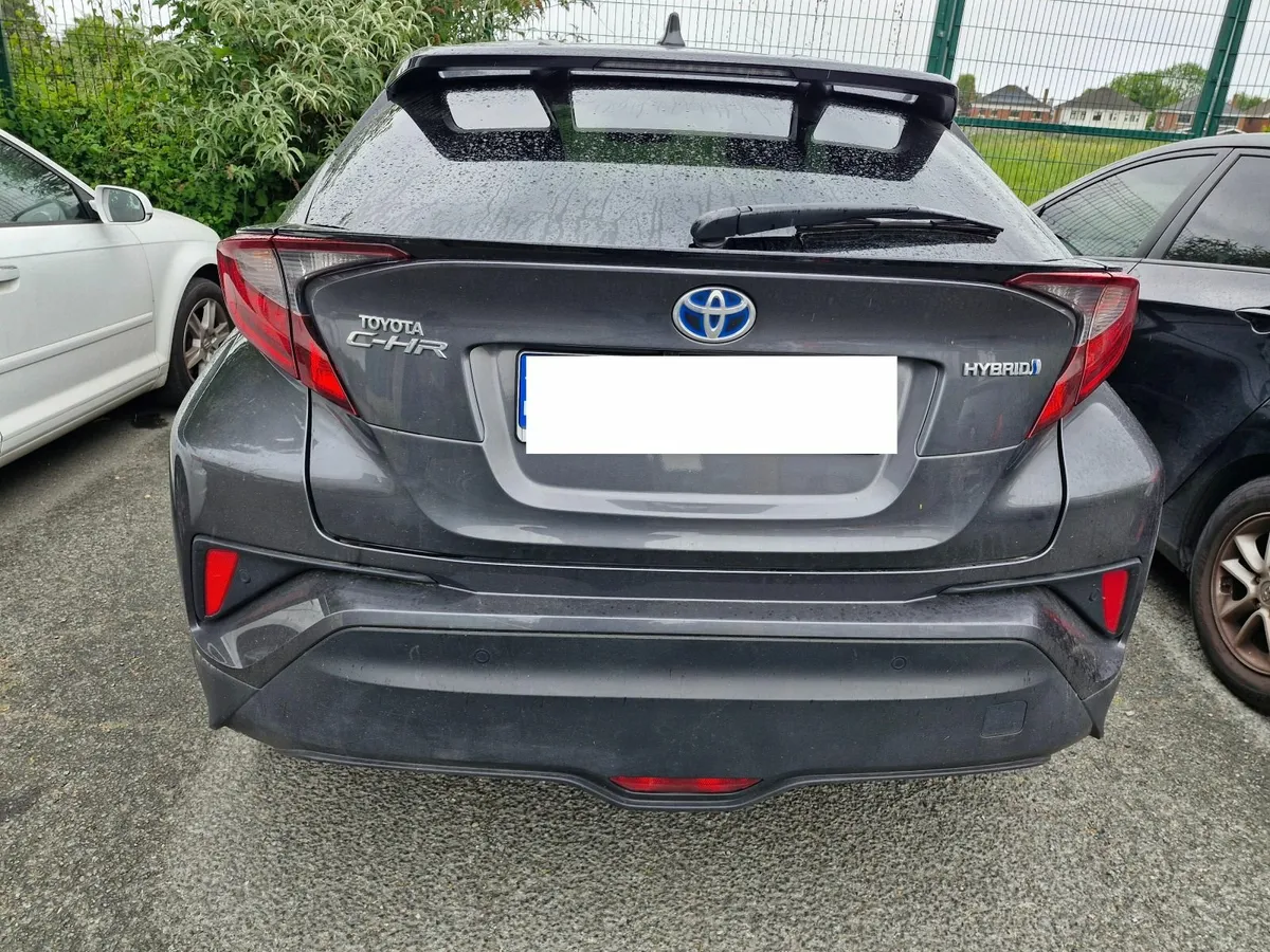 Toyota CH-R 1.8 Hybrid Sport 37k, Under Warranty - Image 4