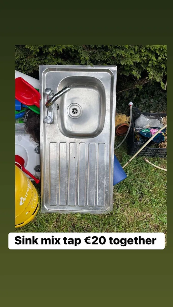 Kitchen sink - Image 1