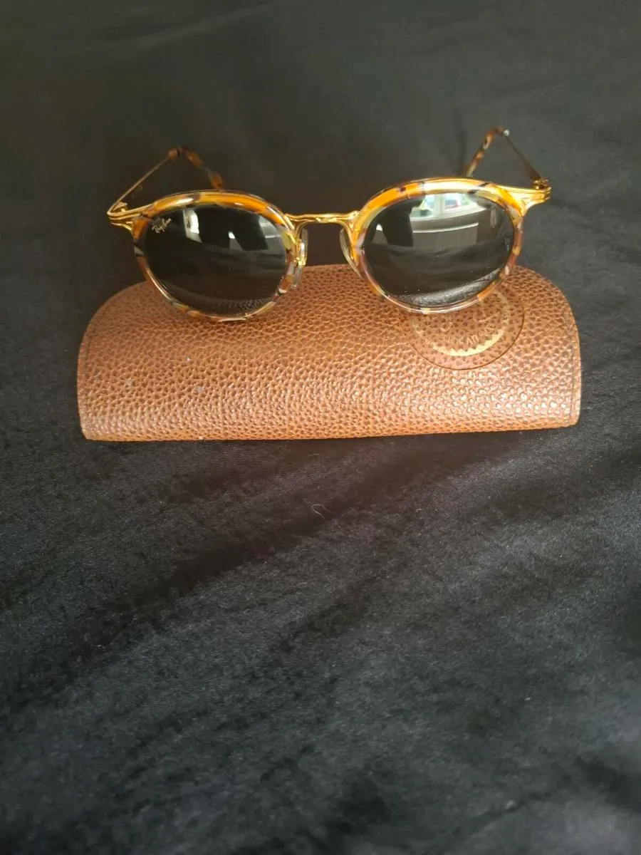 Ray-Ban Sun Glasses - Image 2