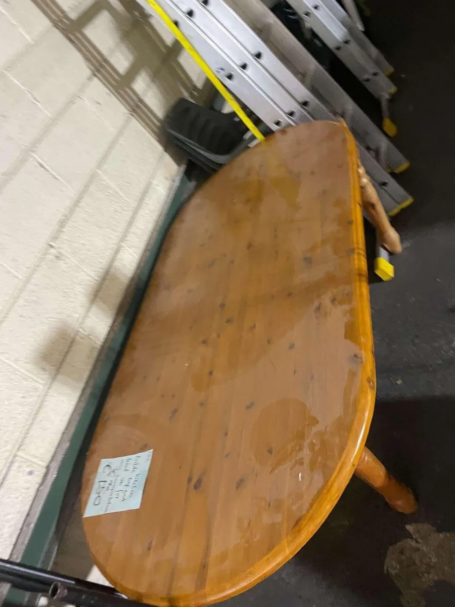 Solid pine kitchen table - Image 3