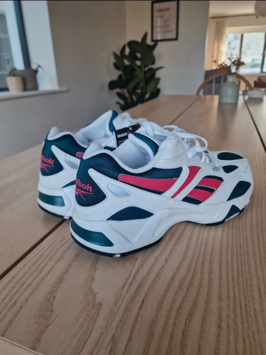 Reebok Classic Aztrek 96 OG Trainers - Image 3