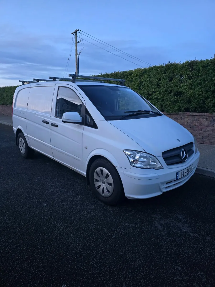 Mercedes-Benz V-Class 2011 - Image 1