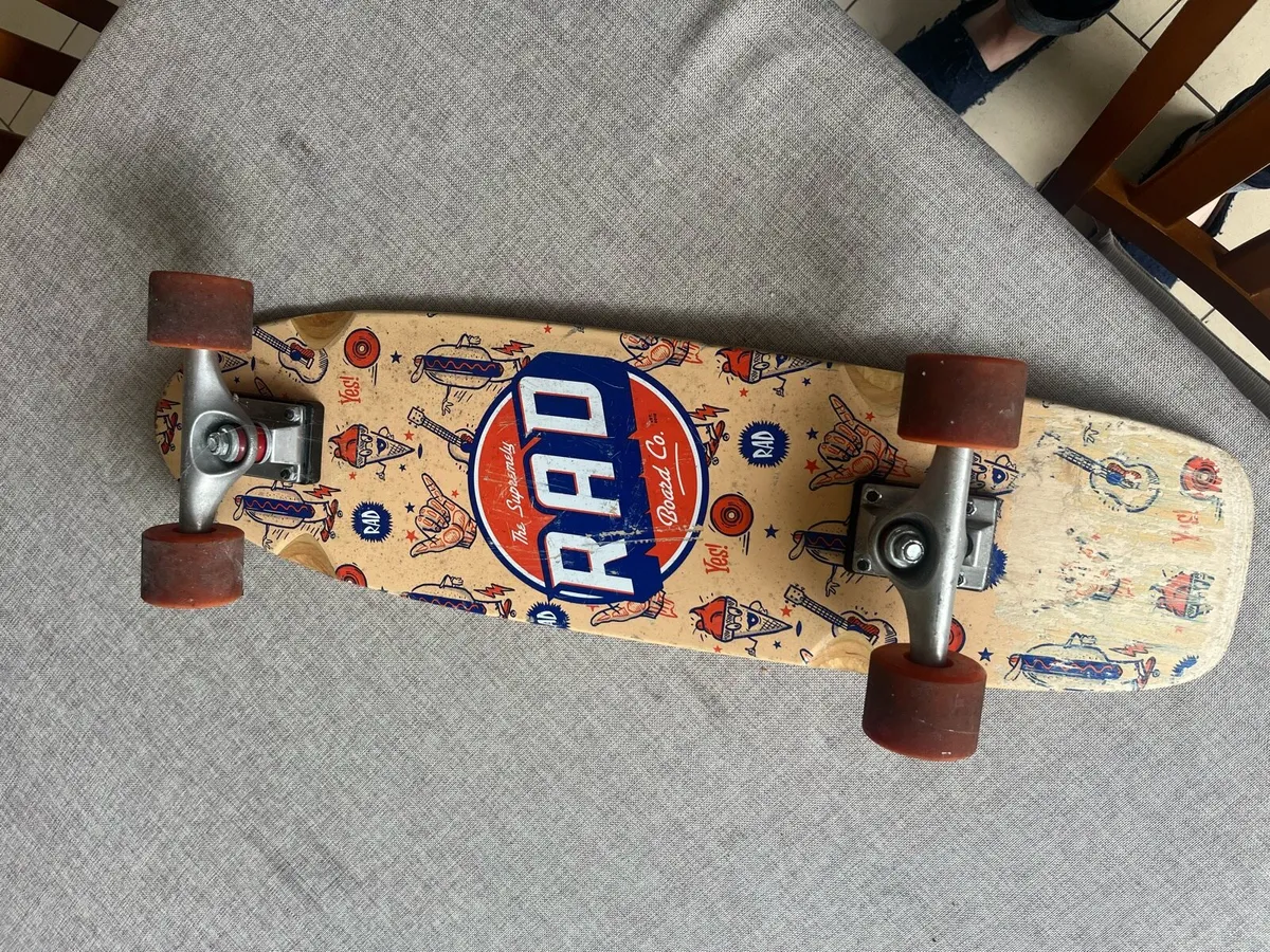Skateboard - Image 1