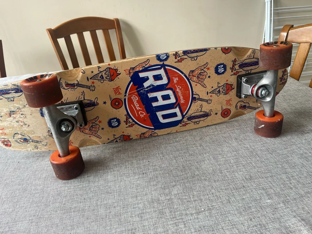 Skateboard - Image 2