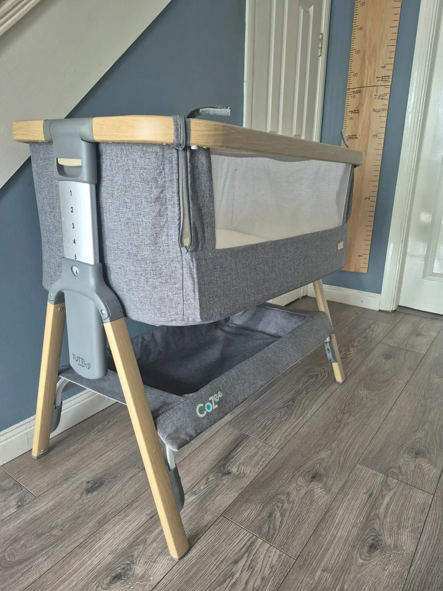 Bedside crib - Image 2
