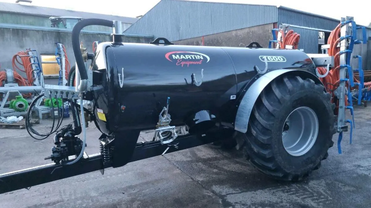 *NEW* 1600 gallon tanker and flex shoe - Image 1