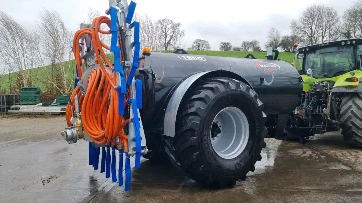 *NEW* 1600 gallon tanker and flex shoe - Image 2