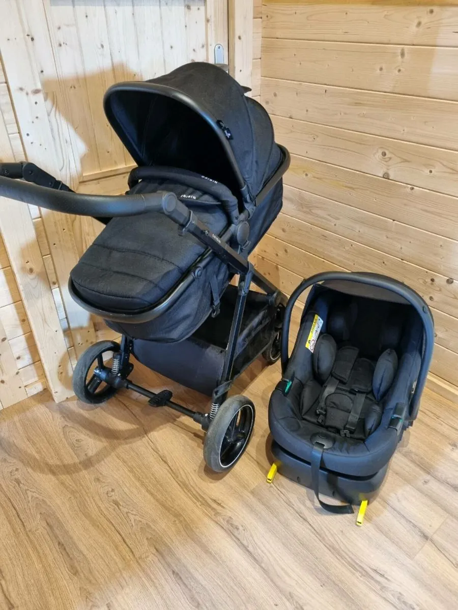 Travel System with Isofix - Image 3