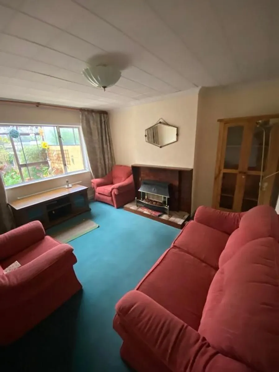 Free to take away 3 Piece suite