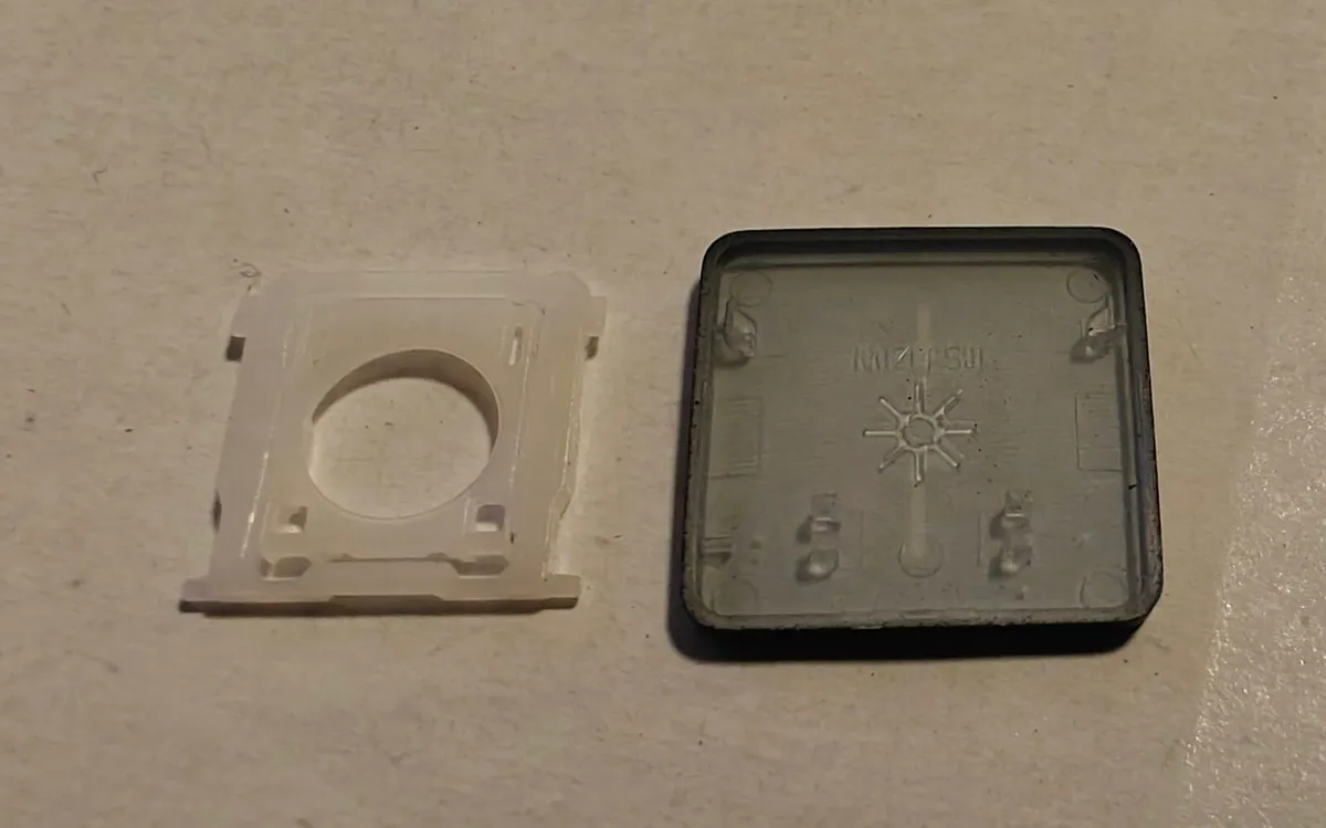 MacBook Pro Keyboard Key (1x) – Check Hinge Type! - Image 4