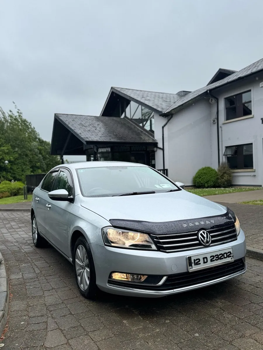 Volkswagen Passat B7 - Image 2