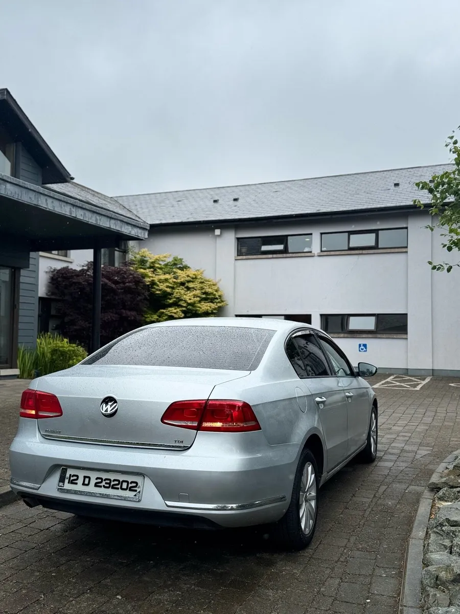 Volkswagen Passat B7 - Image 4