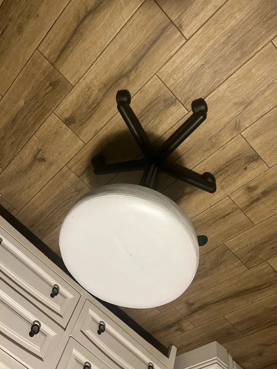 salon equipment - Image 2
