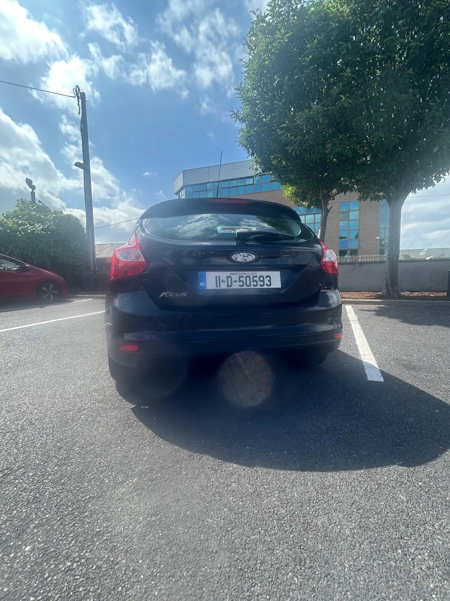 Ford Focus 2011 - Image 2