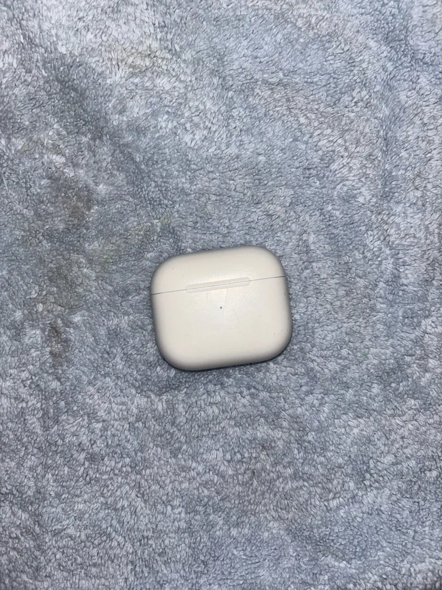 AirPods 3 - Image 1