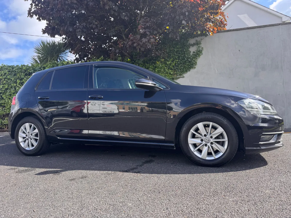 Volkswagen Golf 2017 - Image 1