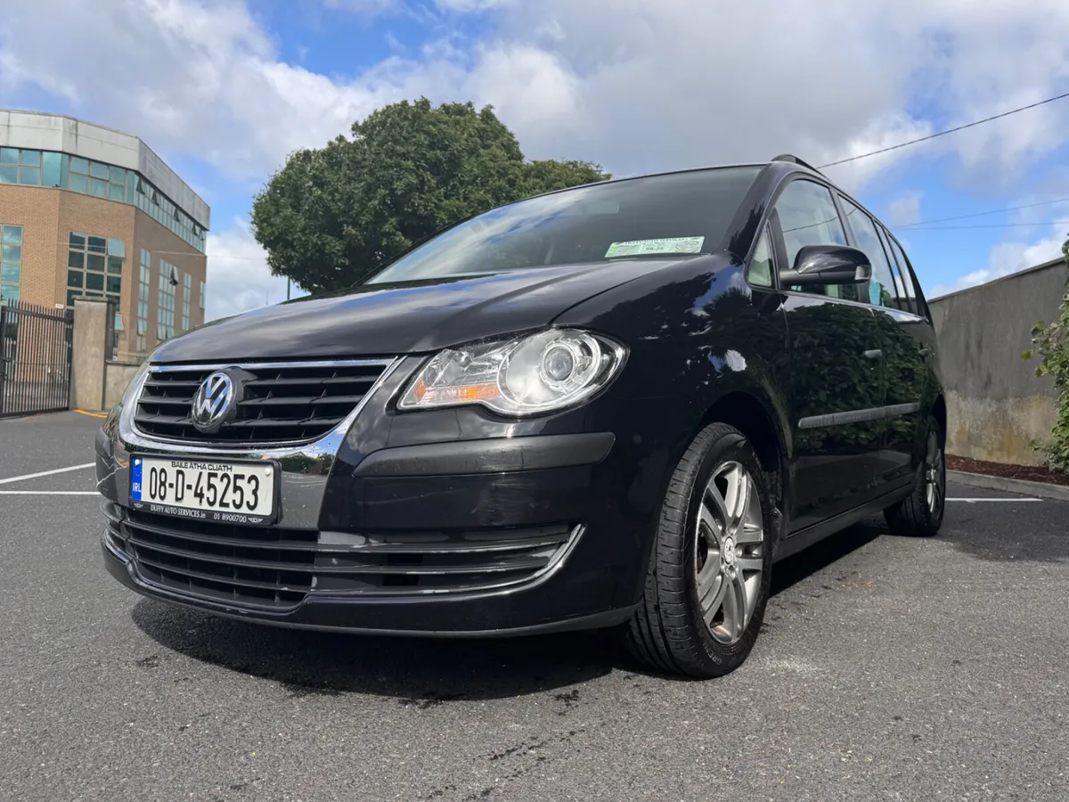 Volkswagen Touran 2008 - Image 2