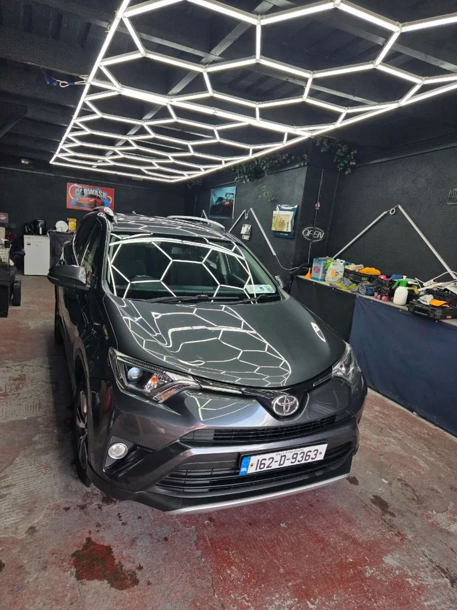 162 TOYOTA RAW4 - Image 1