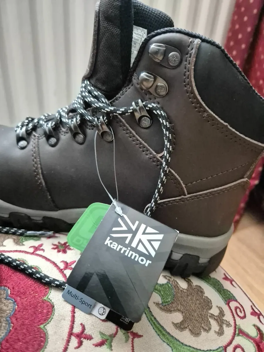 BOOTS - Image 2