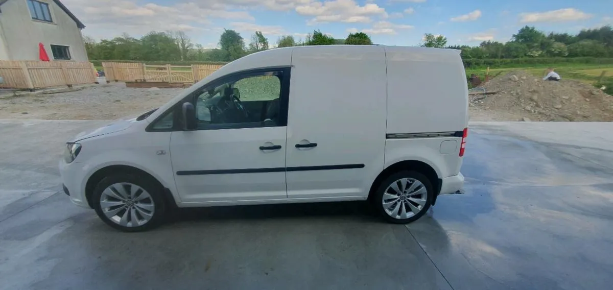 Volkswagen Caddy - Image 4