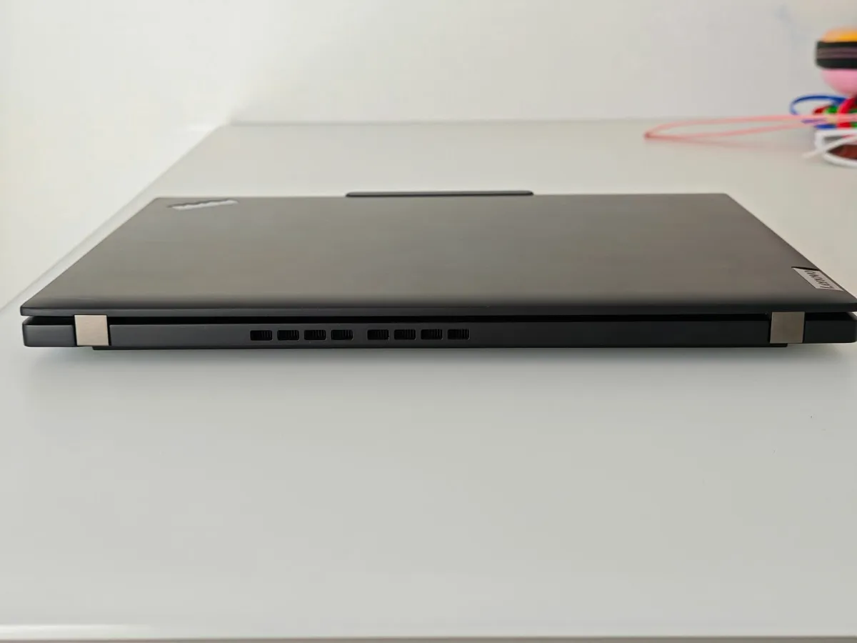 Lenovo ThinkPad X13 Gen 4 - Image 4