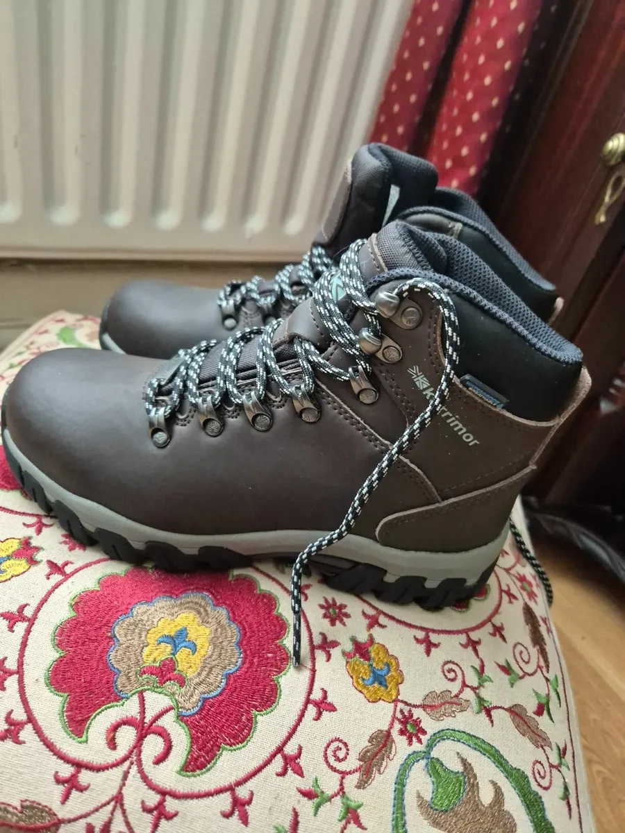 BOOTS - Image 4