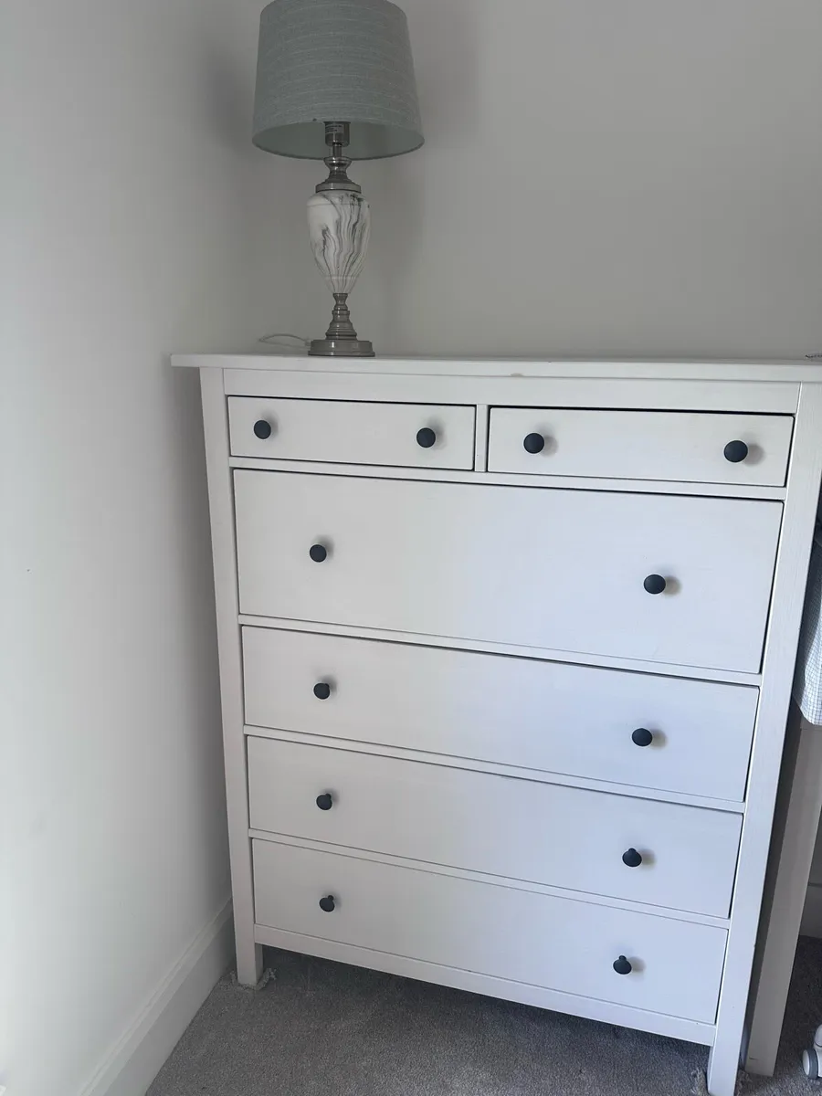 Large dresser - Image 1