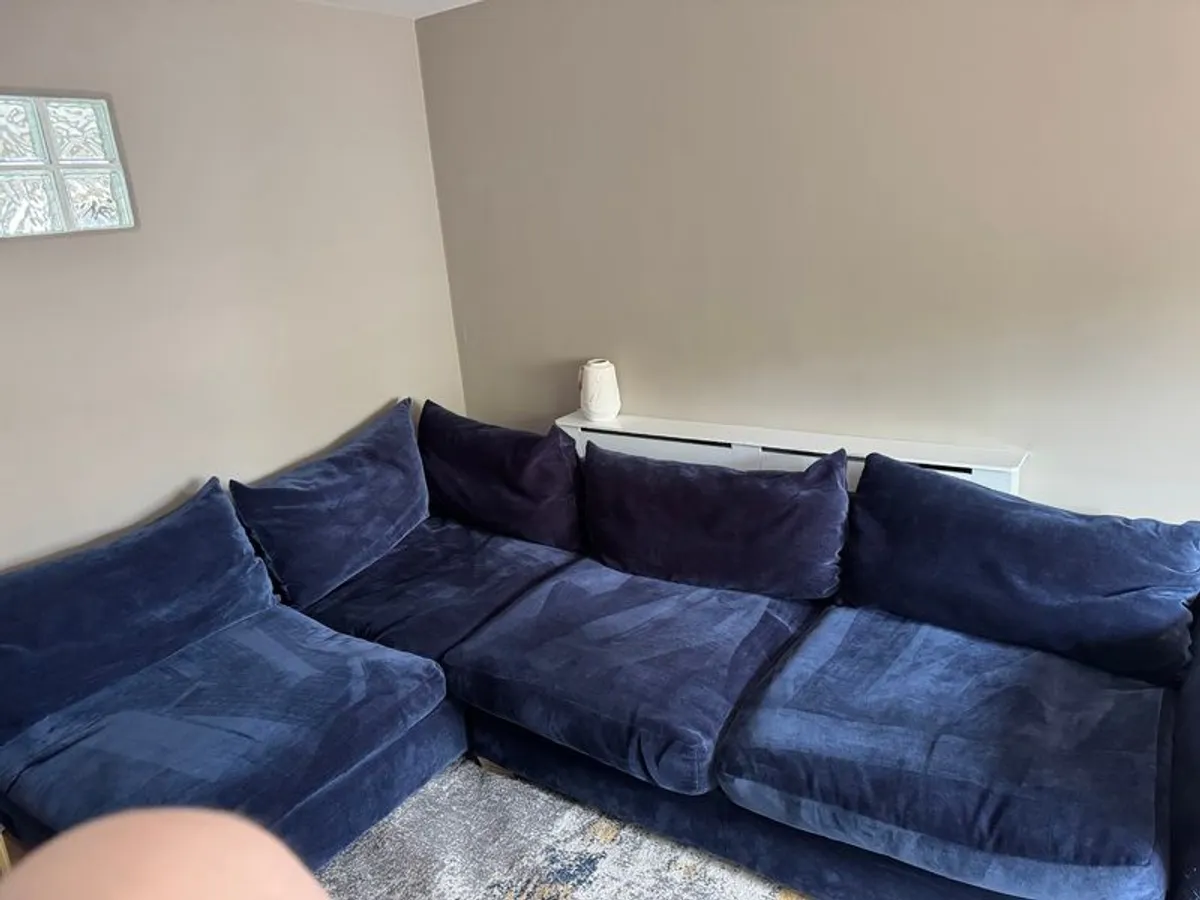 Couch - Image 1
