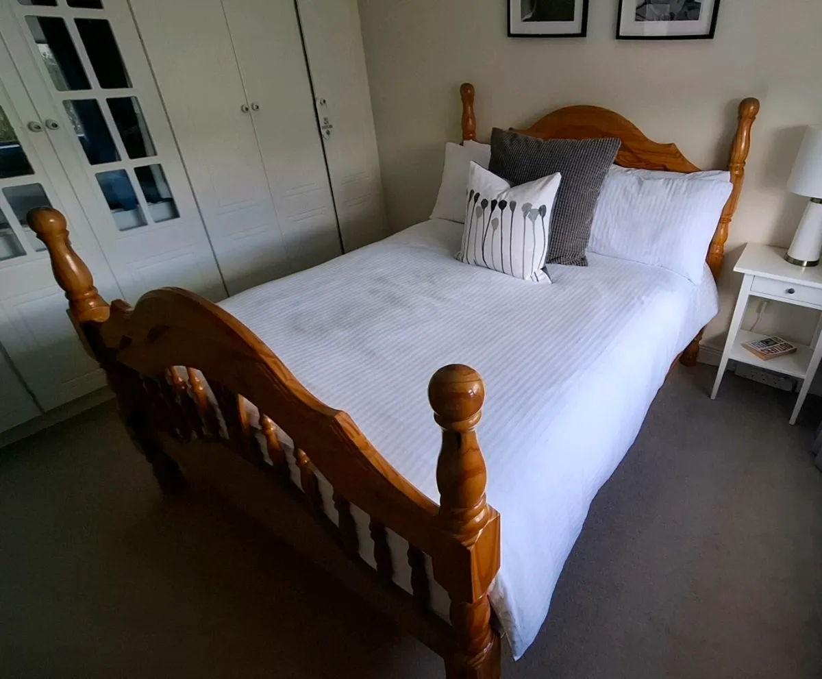 Double Bed - Image 4
