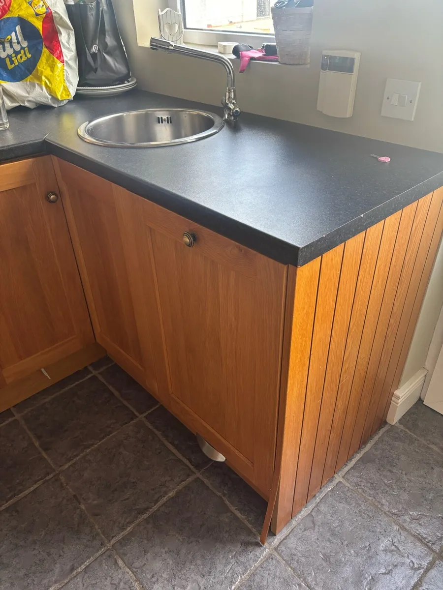 Kitchen units - Image 3